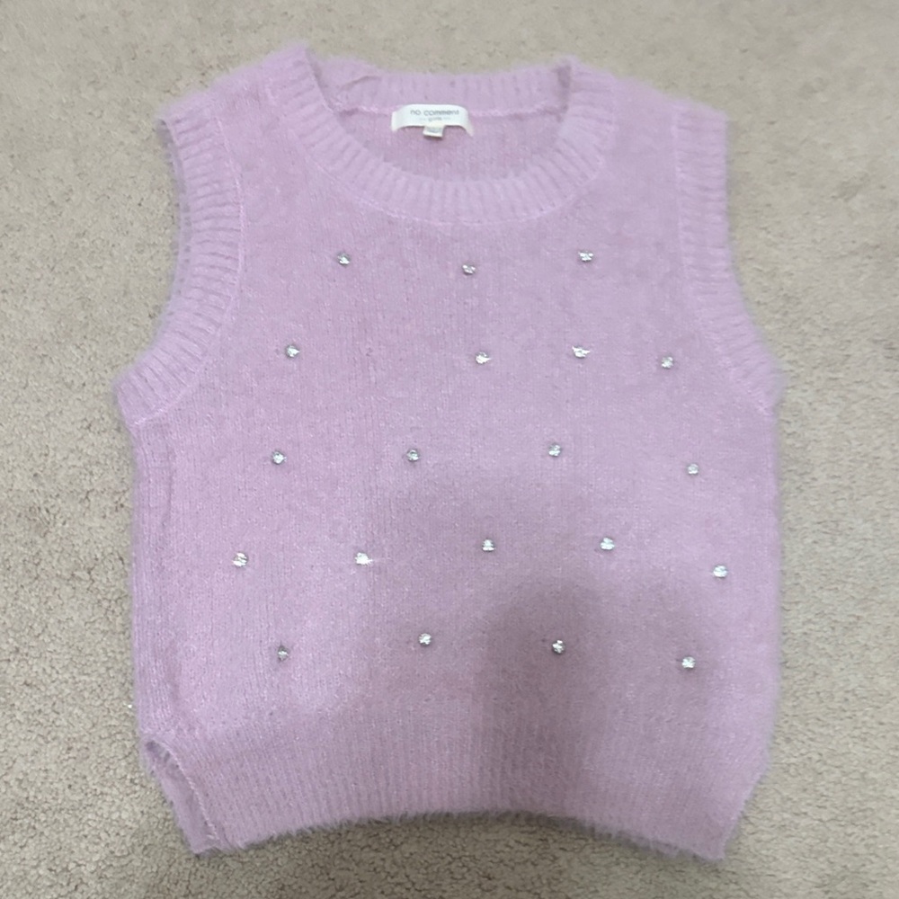 Super soft girls size 10/12 Lavender Sleeveless Sweater with Embellishments
